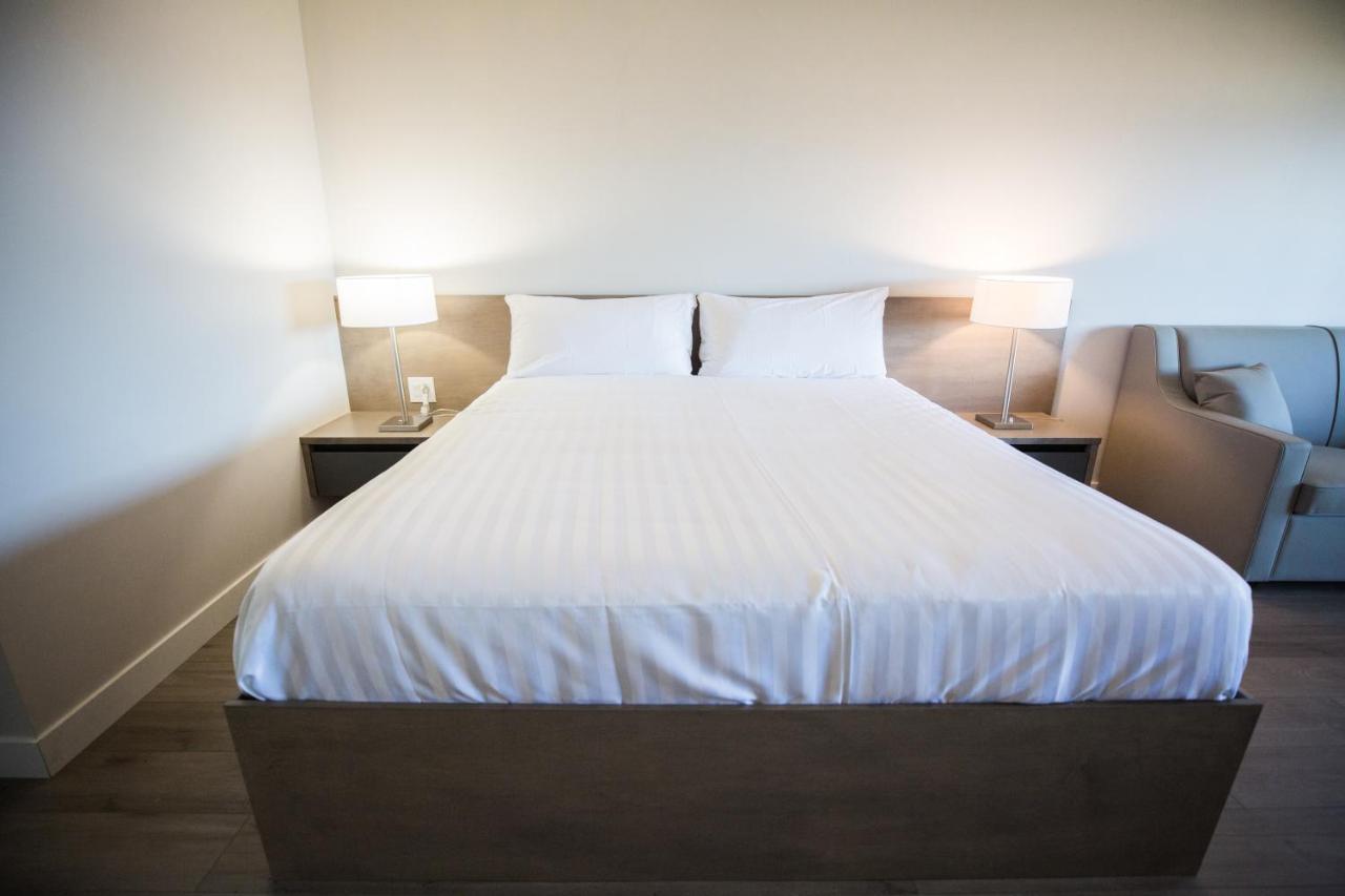 Sand Pebbles Inn Qualicum Beach Εξωτερικό φωτογραφία