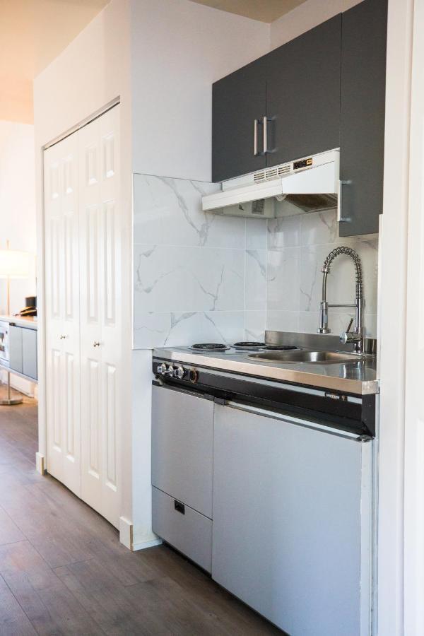 Sand Pebbles Inn Qualicum Beach Εξωτερικό φωτογραφία