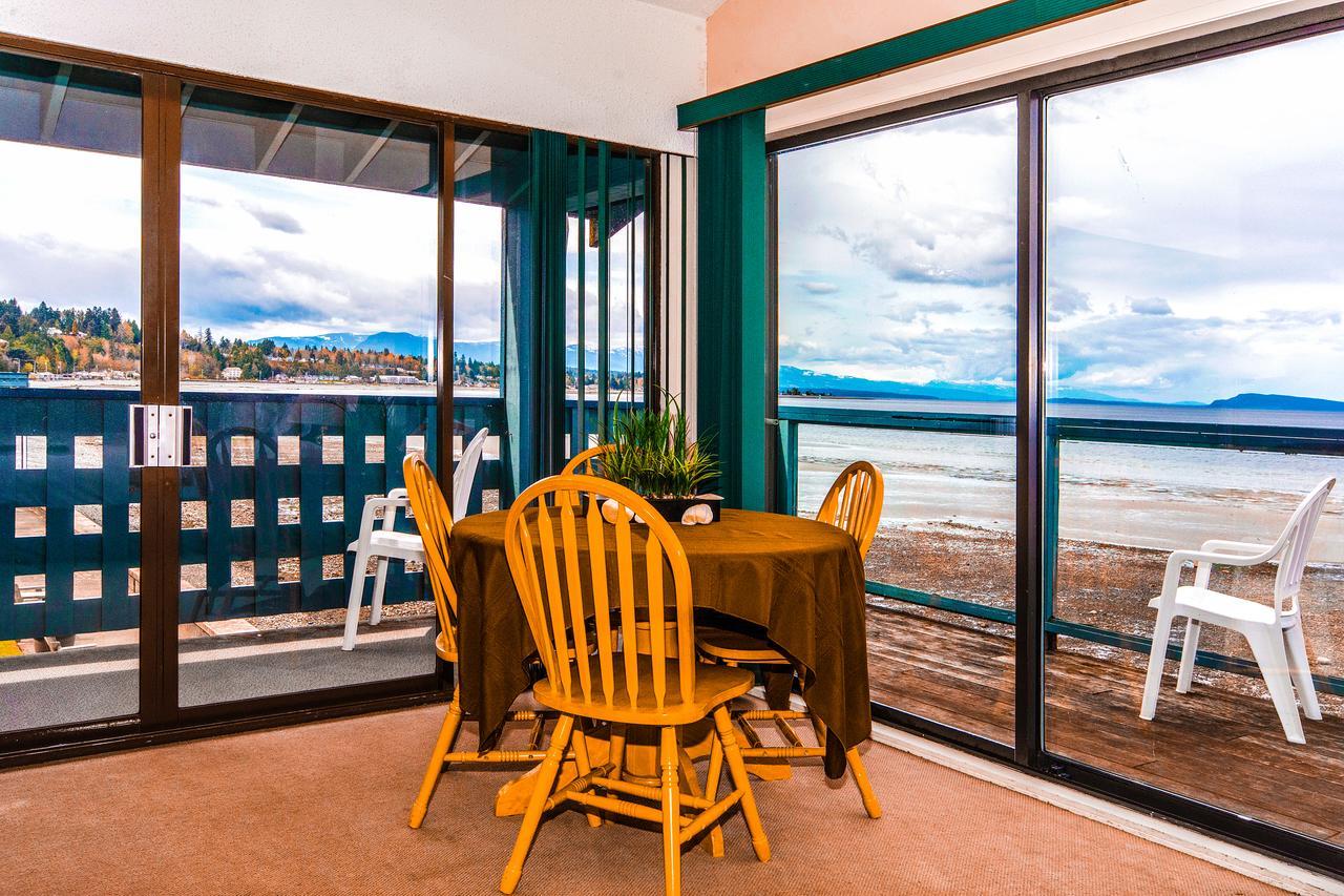 Sand Pebbles Inn Qualicum Beach Εξωτερικό φωτογραφία