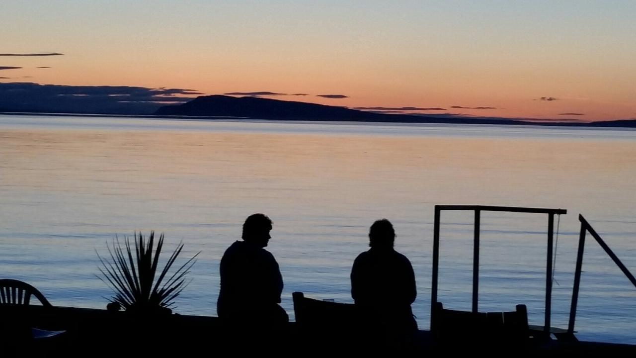 Sand Pebbles Inn Qualicum Beach Εξωτερικό φωτογραφία
