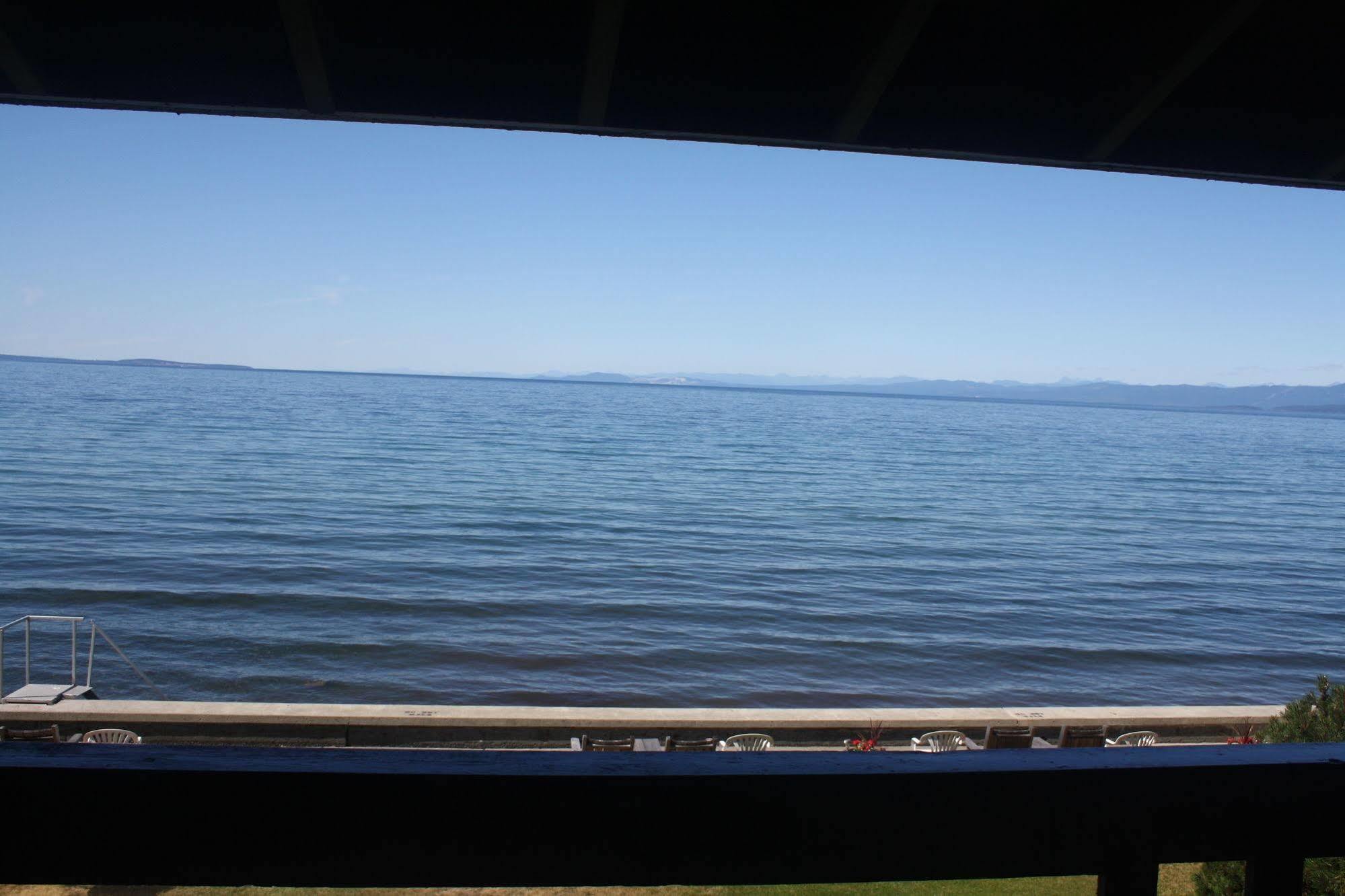 Sand Pebbles Inn Qualicum Beach Εξωτερικό φωτογραφία