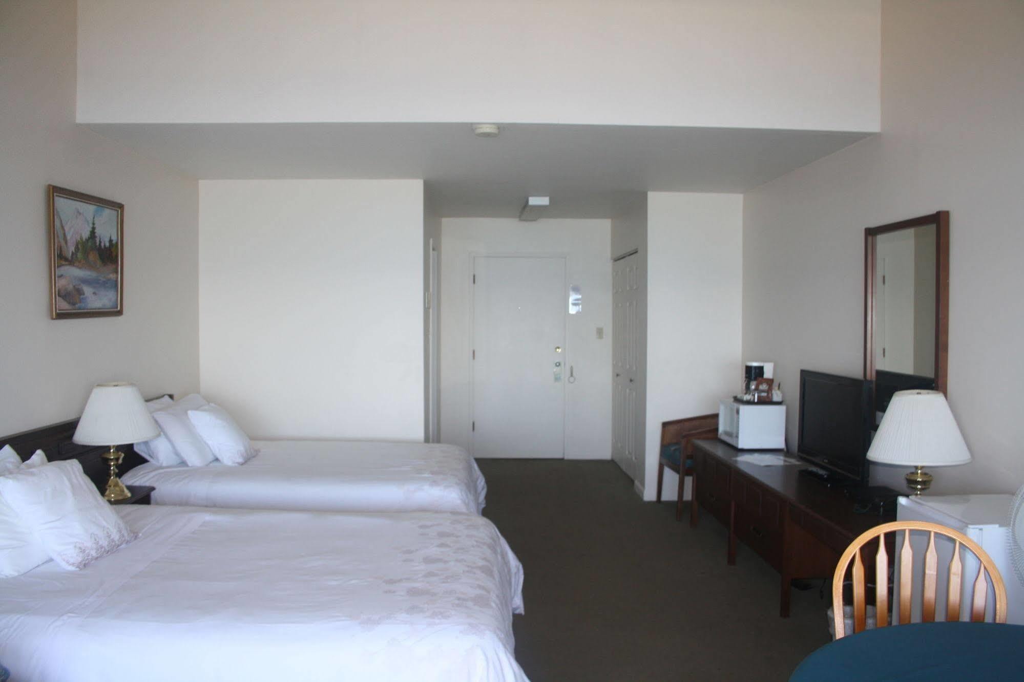 Sand Pebbles Inn Qualicum Beach Εξωτερικό φωτογραφία